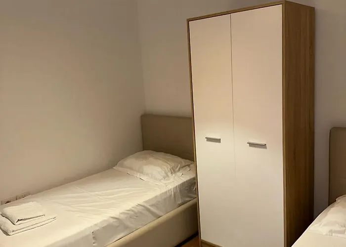 Maax Appartment- Qerret- Albania Appartement